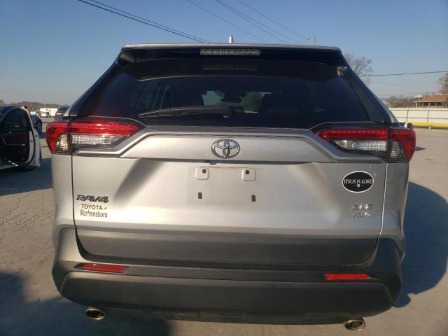 2T3P1RFV5NW319822 - 2022 TOYOTA RAV4 XLE SILVER photo 6
