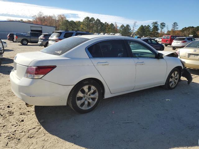 1HGCP2F83AA049319 - 2010 HONDA ACCORD EXL WHITE photo 3
