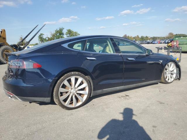 5YJSA1DP2DFP14707 - 2013 TESLA MODEL S ლურჯი ფოტო 3