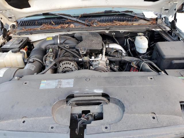 1GCHK23D56F219923 - 2006 CHEVROLET SILVERADO K2500 HEAVY DUTY WHITE photo 11