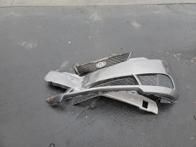 KNAFU4A2XD5731143 - 2013 KIA FORTE EX GRAY photo 12