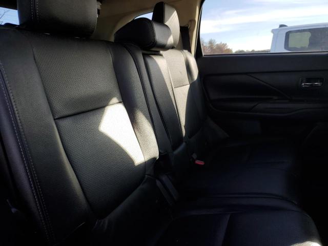 JA4AZ3A33JZ020383 - 2018 MITSUBISHI OUTLANDER SE BLACK photo 11