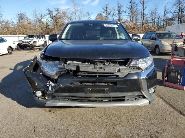 JA4AZ3A33JZ020383 - 2018 MITSUBISHI OUTLANDER SE BLACK photo 5