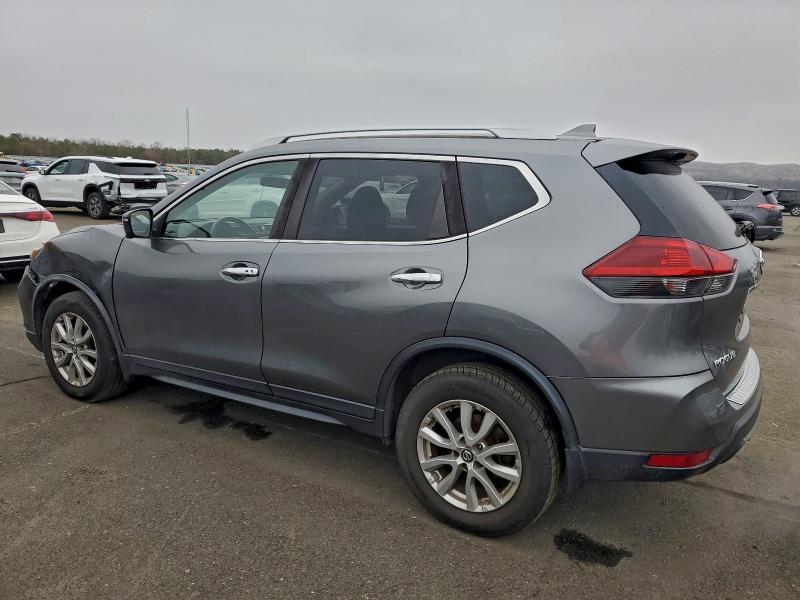 JN8AT2MV9JW344930 - 2018 NISSAN ROGUE S GRAY photo 2