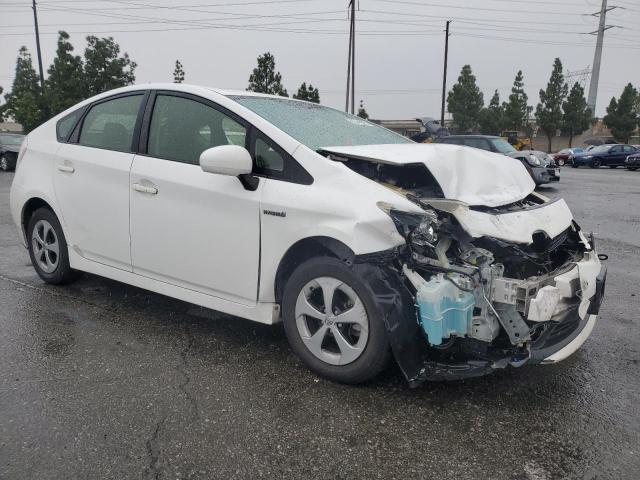 JTDKN3DU8D5676102 - 2013 TOYOTA PRIUS WHITE photo 4