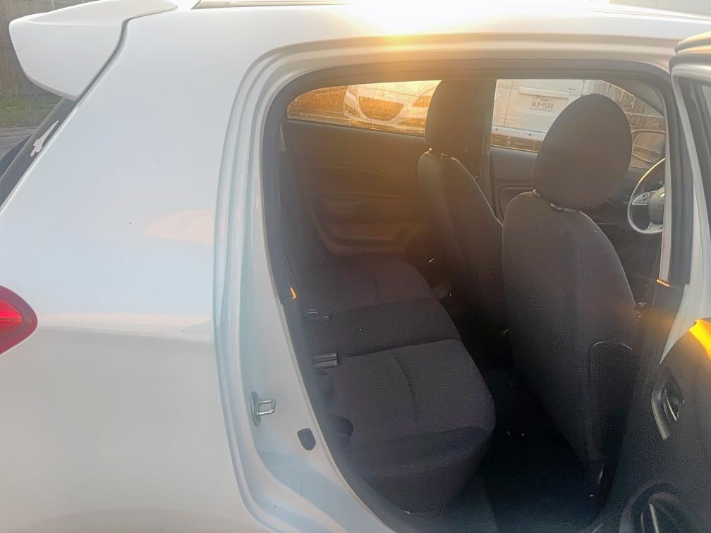 ML32A3HJ6KH009801 - 2019 MITSUBISHI MIRAGE ES 白色 照片 6