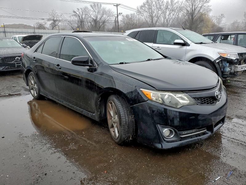 4T1BF1FK1CU203333 - 2012 TOYOTA CAMRY BASE BLACK photo 4