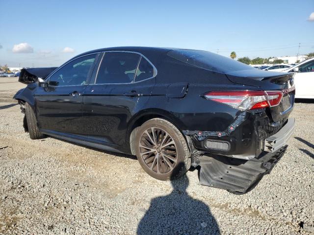 4T1B11HKXJU603593 - 2018 TOYOTA CAMRY L BLACK photo 2