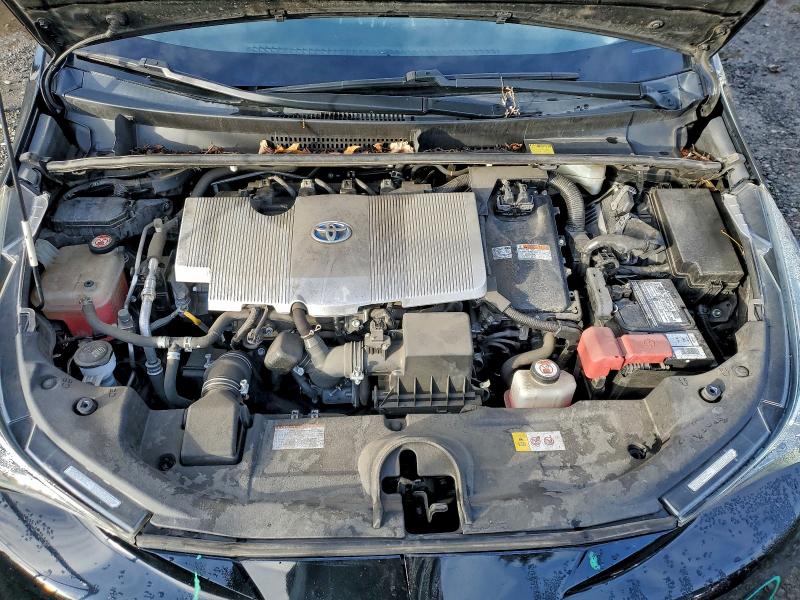 JTDKARFU5H3038886 - 2017 TOYOTA PRIUS BLACK photo 11