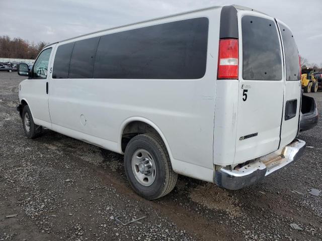 1GAZGPFP3K1304154 - 2019 CHEVROLET EXPRESS G3 LT WHITE photo 2