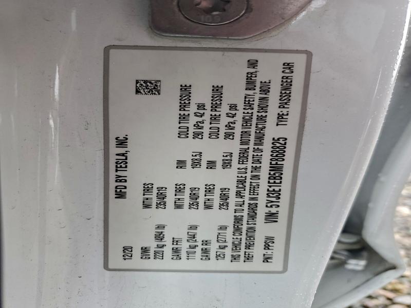 5YJ3E1EB5MF868825 - 2021 TESLA MODEL 3 白色 照片 12