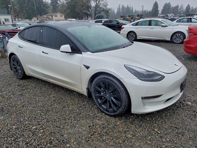 5YJ3E1EB5MF868825 - 2021 TESLA MODEL 3 白色 照片 4