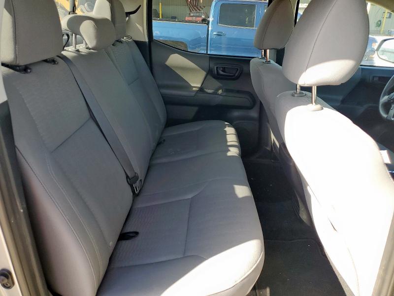 5TFAX5GN8KX158160 - 2019 TOYOTA TACOMA DOUBLE CAB SILVER photo 10