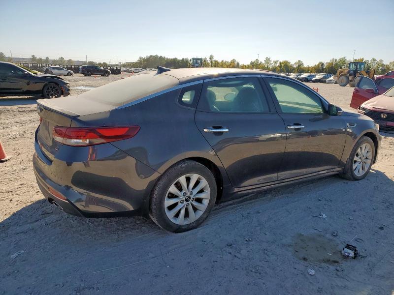 5XXGT4L31JG181922 - 2018 KIA OPTIMA LX ნაცრისფერი ფოტო 3