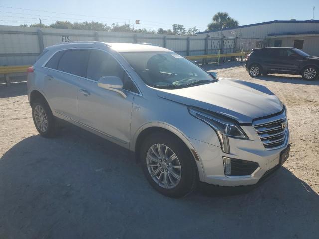 1GYKNARS2HZ294510 - 2017 CADILLAC XT5 银色 照片 4