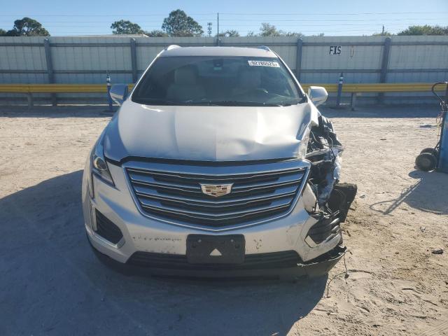 1GYKNARS2HZ294510 - 2017 CADILLAC XT5 银色 照片 5