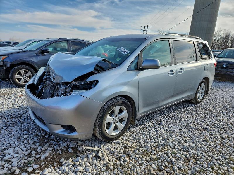 2015 TOYOTA SIENNA LE, 