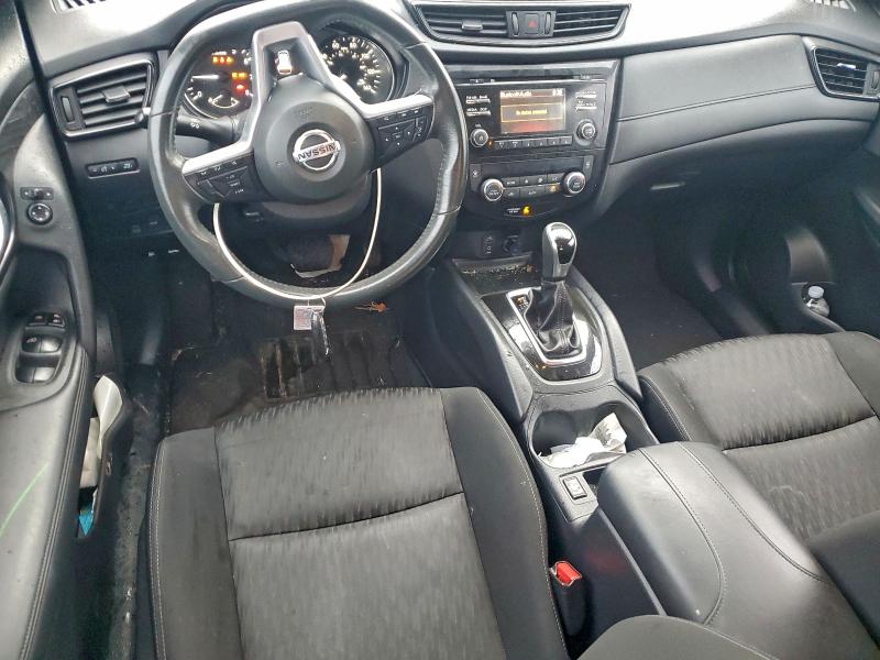 KNMAT2MV5HP530058 - 2017 NISSAN ROGUE S 银色 照片 8