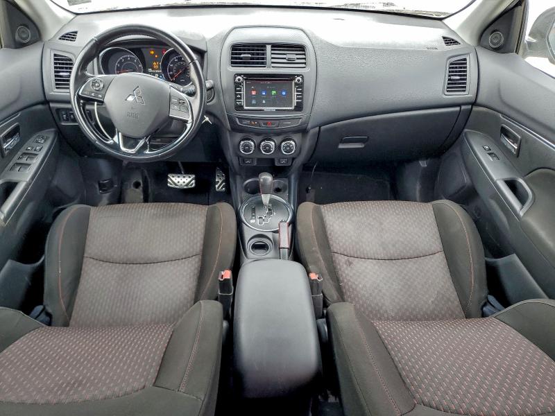 JA4AP3AUXHZ034385 - 2017 MITSUBISHI OUTLANDER ES ვერცხლისფერი ფოტო 8