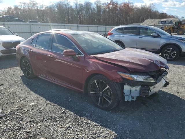 4T1B61HK4JU551850 - 2018 TOYOTA CAMRY XSE RED photo 4