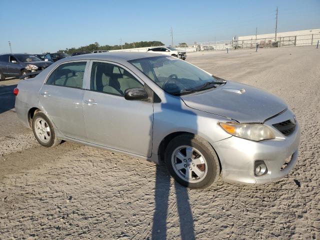 2T1BU4EEXBC566474 - 2011 TOYOTA COROLLA BASE SILVER photo 4