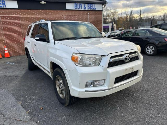 2010 TOYOTA 4RUNNER SR5, 