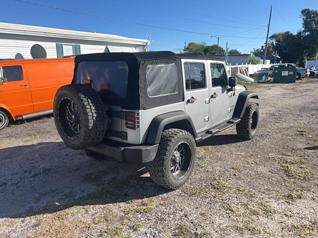 1C4BJWDG1HL742689 - 2017 JEEP WRANGLER U SPORT 灰色 照片 4