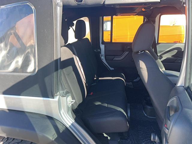 1C4BJWDG1HL742689 - 2017 JEEP WRANGLER U SPORT 灰色 照片 6