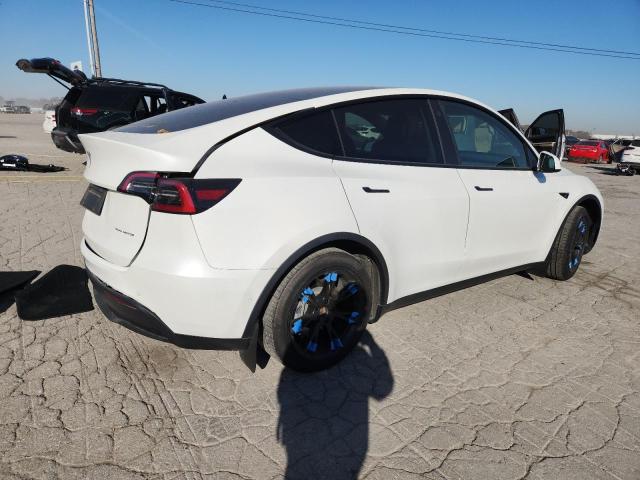 5YJYGDEEXMF146875 - 2021 TESLA MODEL Y WHITE photo 3