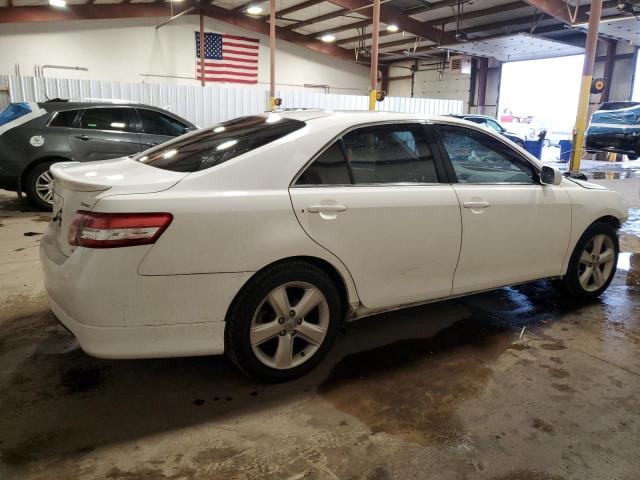 4T1BF3EK3BU588535 - 2011 TOYOTA CAMRY BASE WHITE photo 3