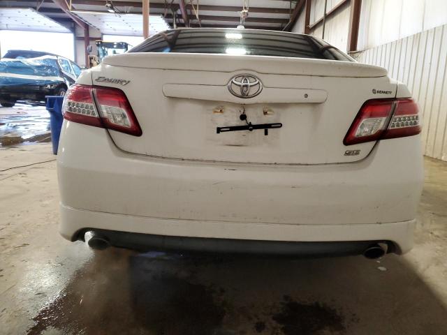 4T1BF3EK3BU588535 - 2011 TOYOTA CAMRY BASE WHITE photo 6