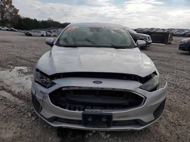 3FA6P0LU9KR221934 - 2019 FORD FUSION SE Silber Foto 5
