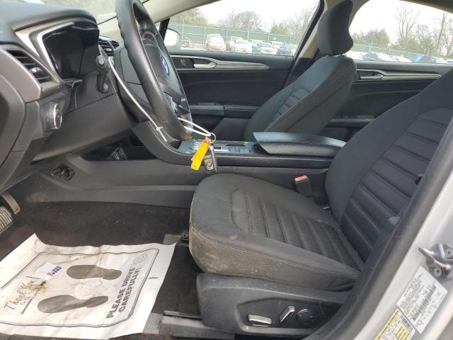 3FA6P0LU9KR221934 - 2019 FORD FUSION SE Silber Foto 7