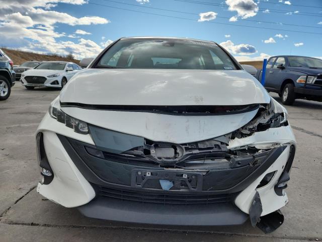 JTDKARFP8J3088195 - 2018 TOYOTA PRIUS PRIM Beyaz fotoğraf 5