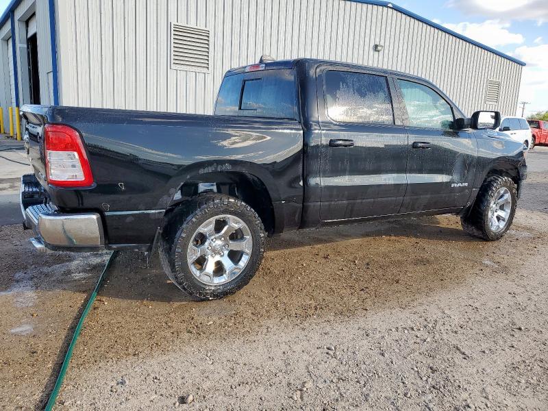 1C6SRFFT3MN637581 - 2021 RAM 1500 BIG HORN/LONE STAR BLACK photo 3