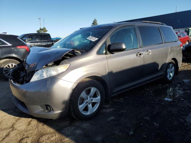 2013 TOYOTA SIENNA LE, 