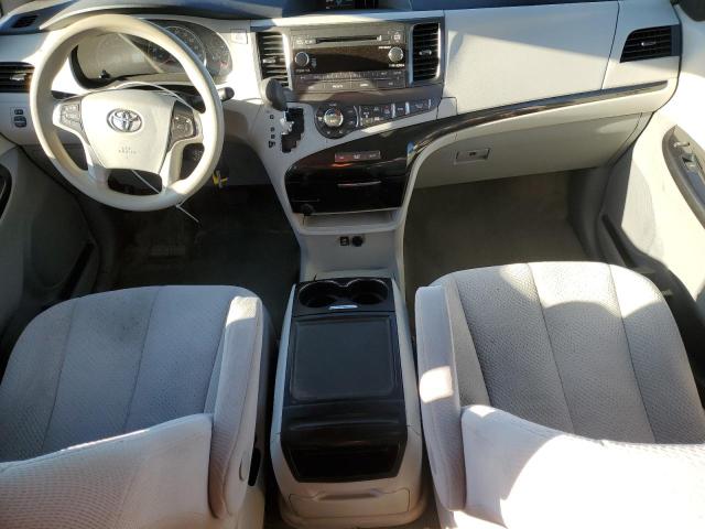 5TDKK3DC6DS340023 - 2013 TOYOTA SIENNA LE 灰色 照片 8