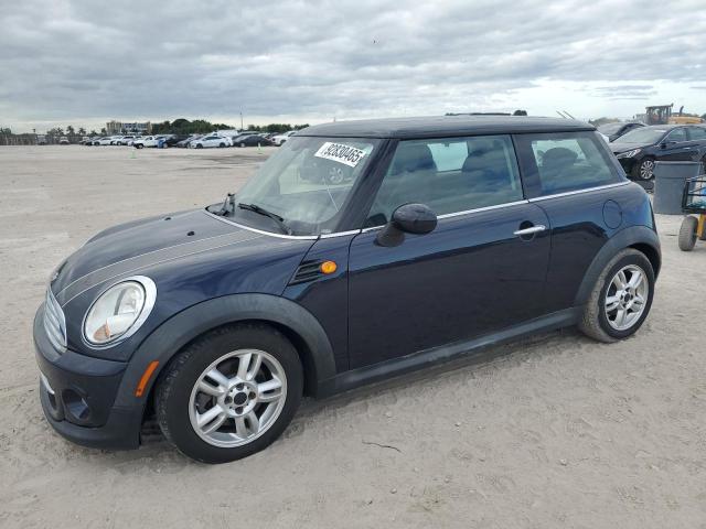 2013 MINI COOPER, 