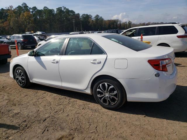 4T1BF1FK4DU708803 - 2013 TOYOTA CAMRY L WHITE photo 2