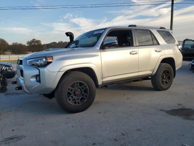 2015 TOYOTA 4RUNNER SR5/SR5 PREMIUM, 