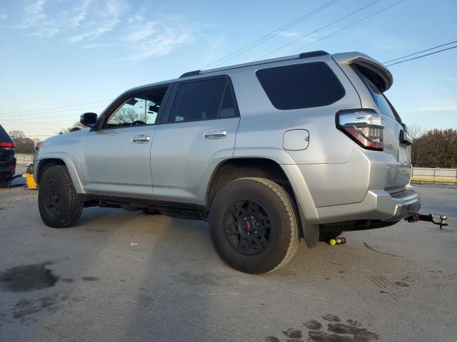 JTEBU5JR7F5224039 - 2015 TOYOTA 4RUNNER SR5/SR5 PREMIUM Argent photo 2