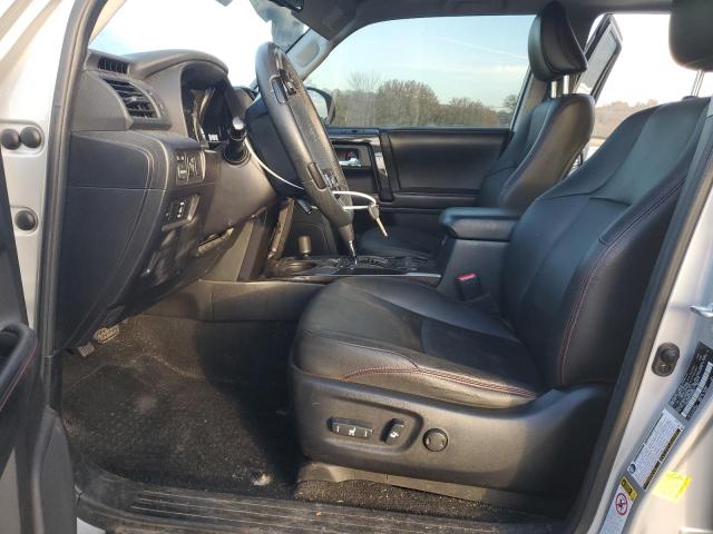 JTEBU5JR7F5224039 - 2015 TOYOTA 4RUNNER SR5/SR5 PREMIUM Argent photo 7