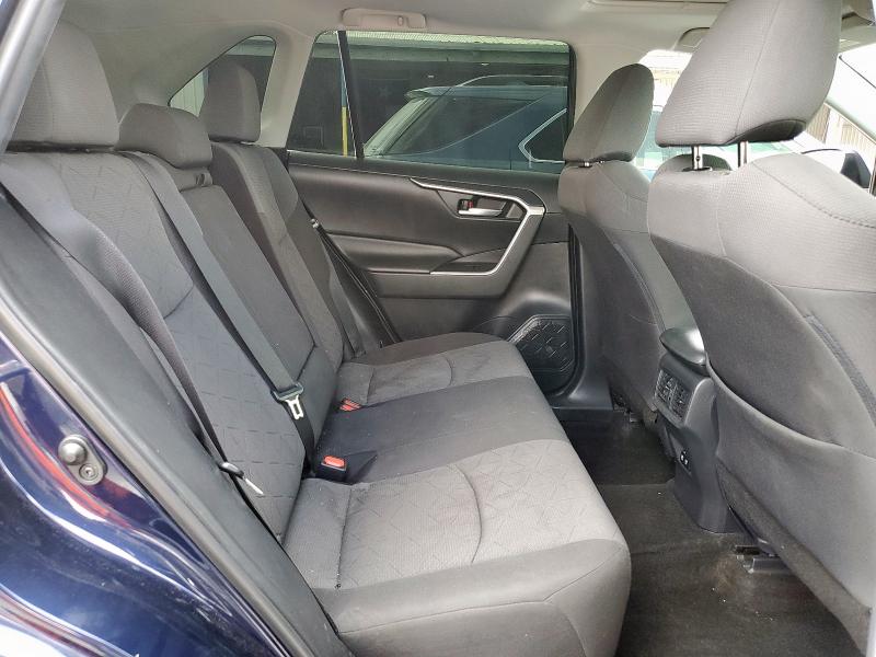 2T3W1RFV3KC012657 - 2019 TOYOTA RAV4 XLE Синій фото 10