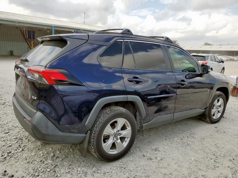 2T3W1RFV3KC012657 - 2019 TOYOTA RAV4 XLE Синій фото 3