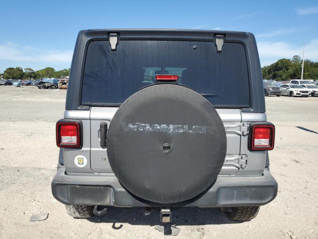 1C4HJXDG7JW171441 - 2018 JEEP WRANGLER U SPORT Сріблястий фото 6