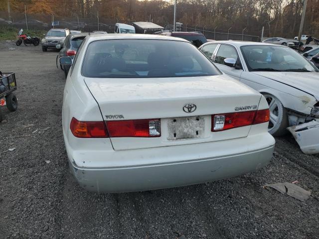 JT2BG22K810564102 - 2001 TOYOTA CAMRY CE 白色 照片 6