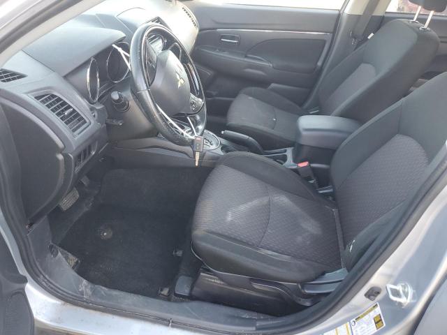 JA4AP3AU8HZ064887 - 2017 MITSUBISHI OUTLANDER ES Сріблястий фото 7