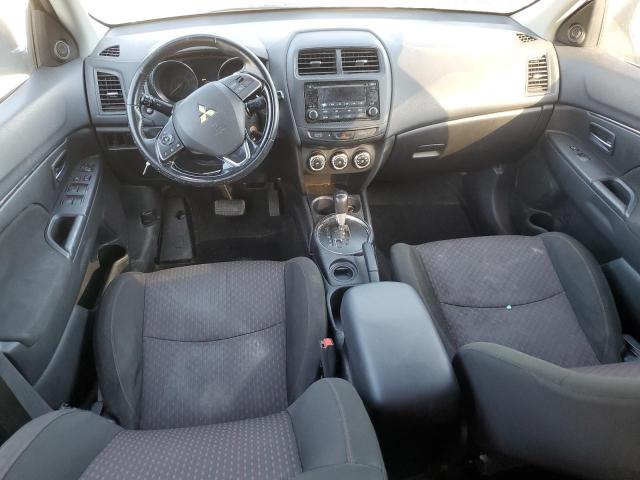 JA4AP3AU8HZ064887 - 2017 MITSUBISHI OUTLANDER ES Сріблястий фото 8