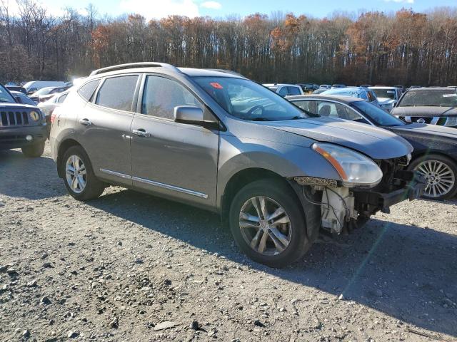 JN8AS5MV4CW386557 - 2012 NISSAN ROGUE S GRAY photo 4