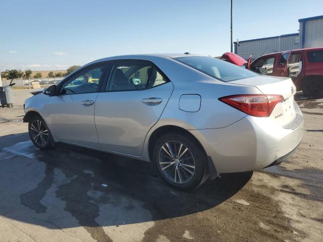 2T1BURHE3JC021238 - 2018 TOYOTA COROLLA L SILVER photo 2